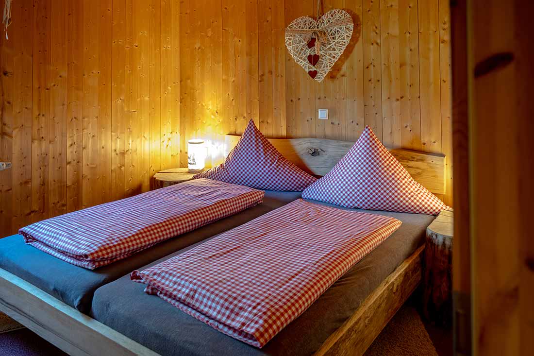 Ferienwohnung Wilde Orchidee - Umweltbewusst Familienferien mit Tieren machen - auf dem Farnbauernhof in Schönwald im Schwarzwald